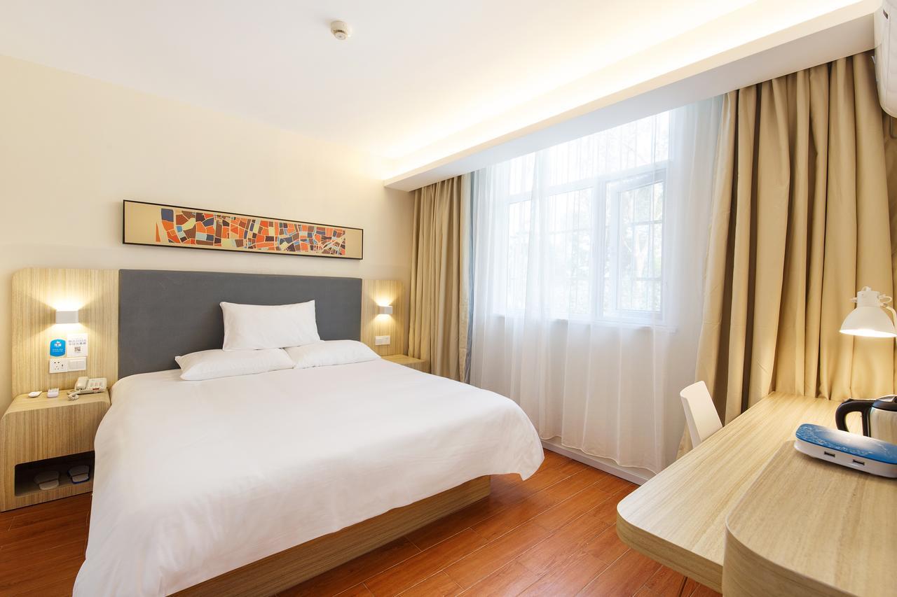 Hanting Hotel Shanghai Chunsha Jinhui Plaza Exteriör bild