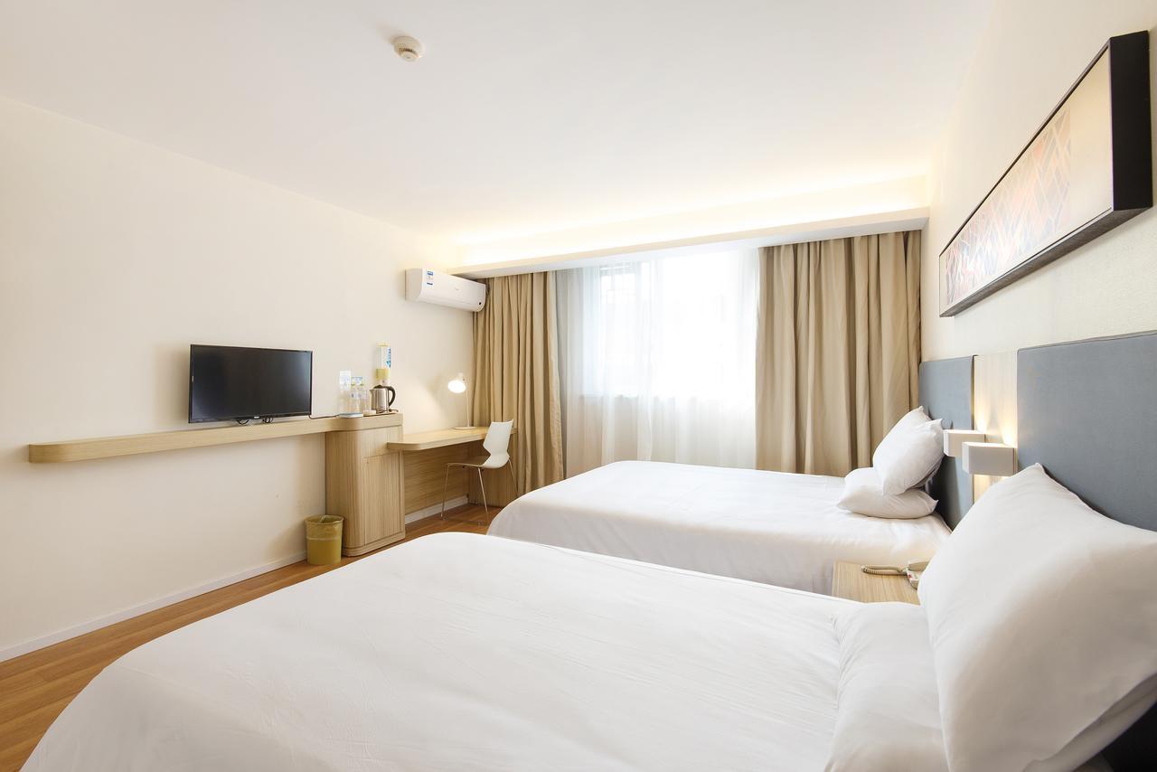 Hanting Hotel Shanghai Chunsha Jinhui Plaza Exteriör bild